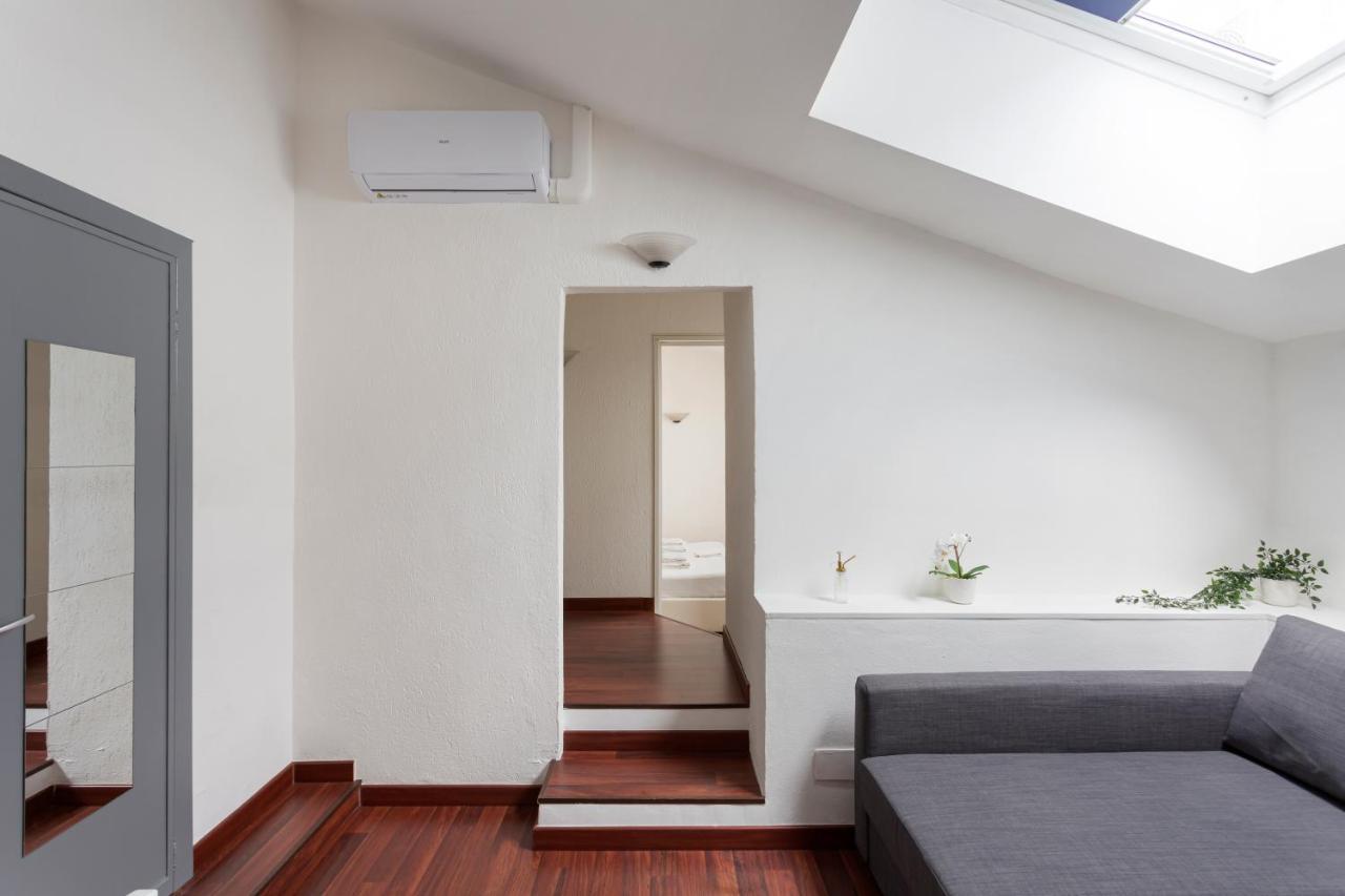 1 Bedroom & 1 Living Room Apt - Duomo 5 米兰 外观 照片